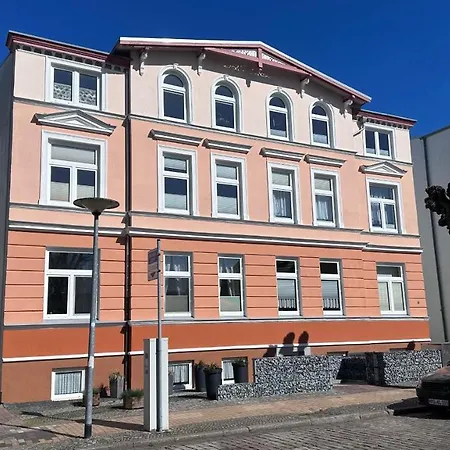 Meeresbriese Warnemuende Daire Rostock